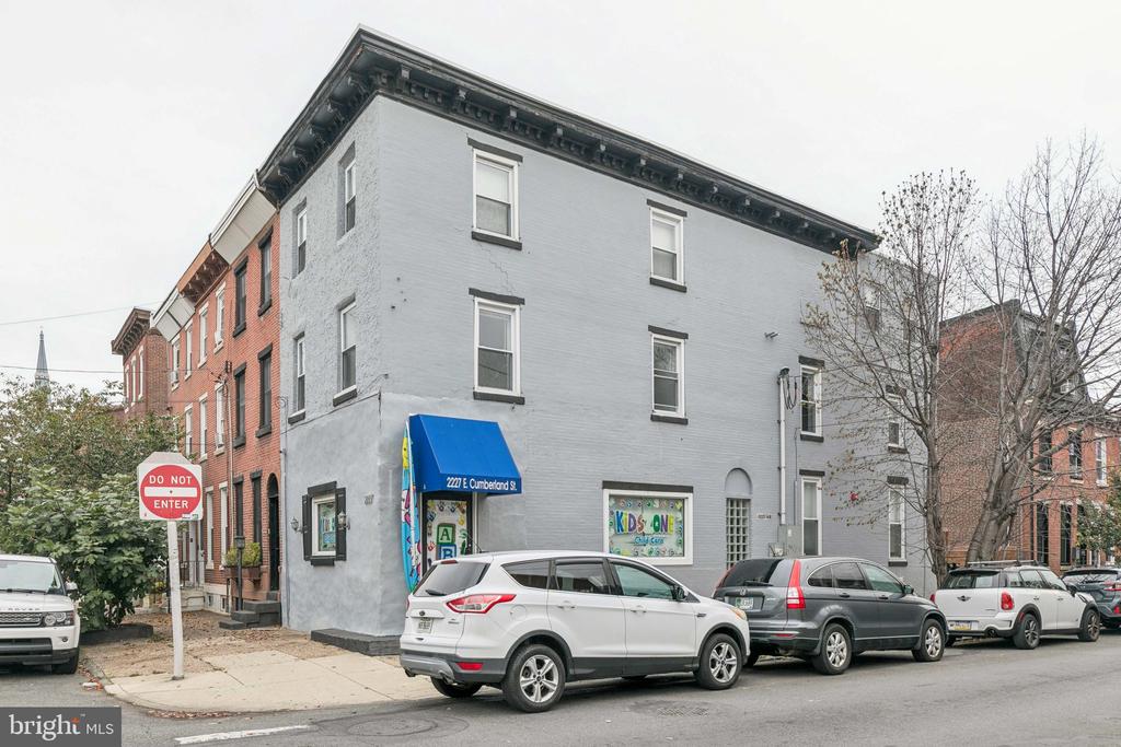 2227 E CUMBERLAND ST #2