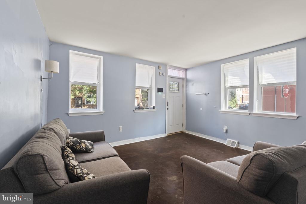 1805 S 5th St