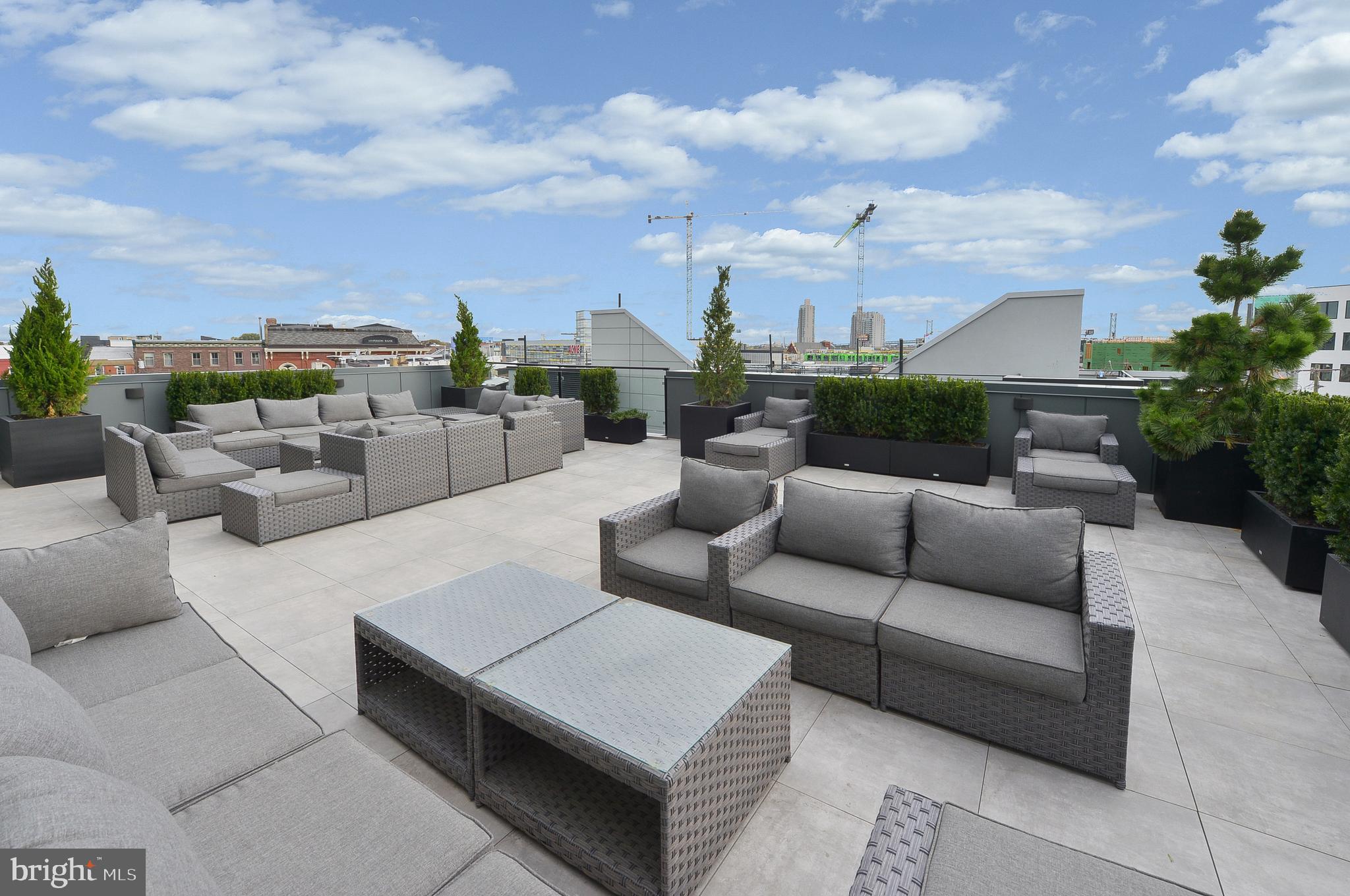 1214 N AMERICAN ST #C313