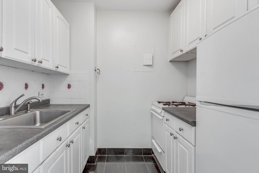 200 LOCUST ST #15EN