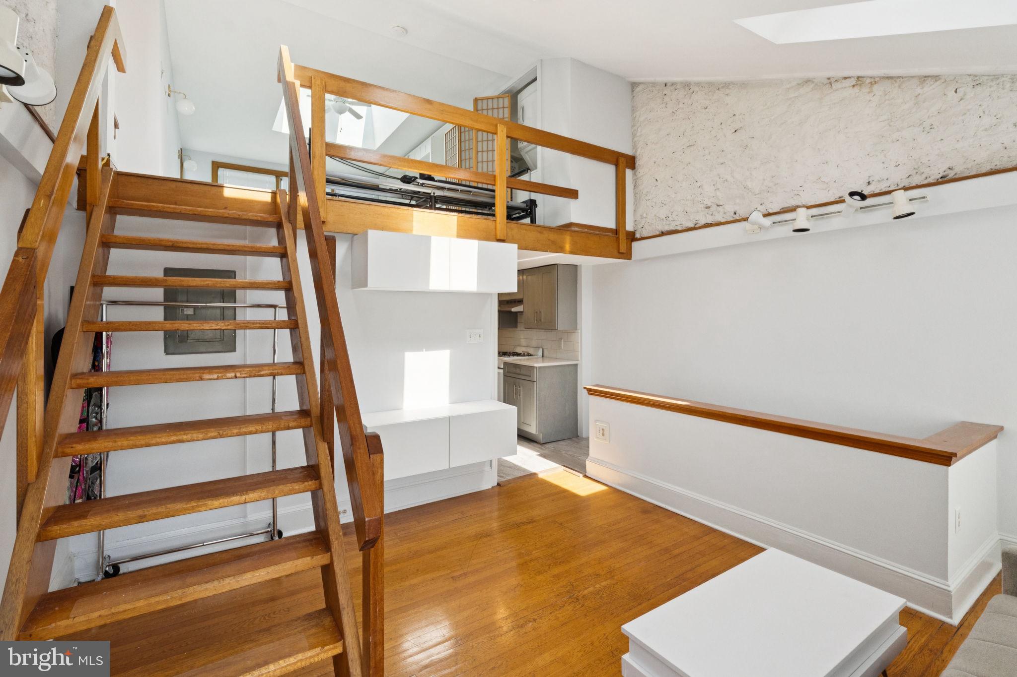 3715 CALUMET ST #3