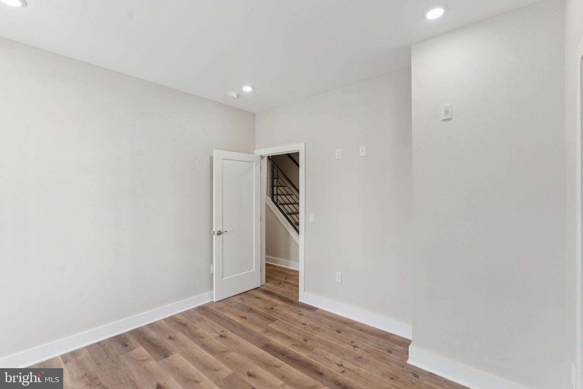 1436 PARRISH STREET 3