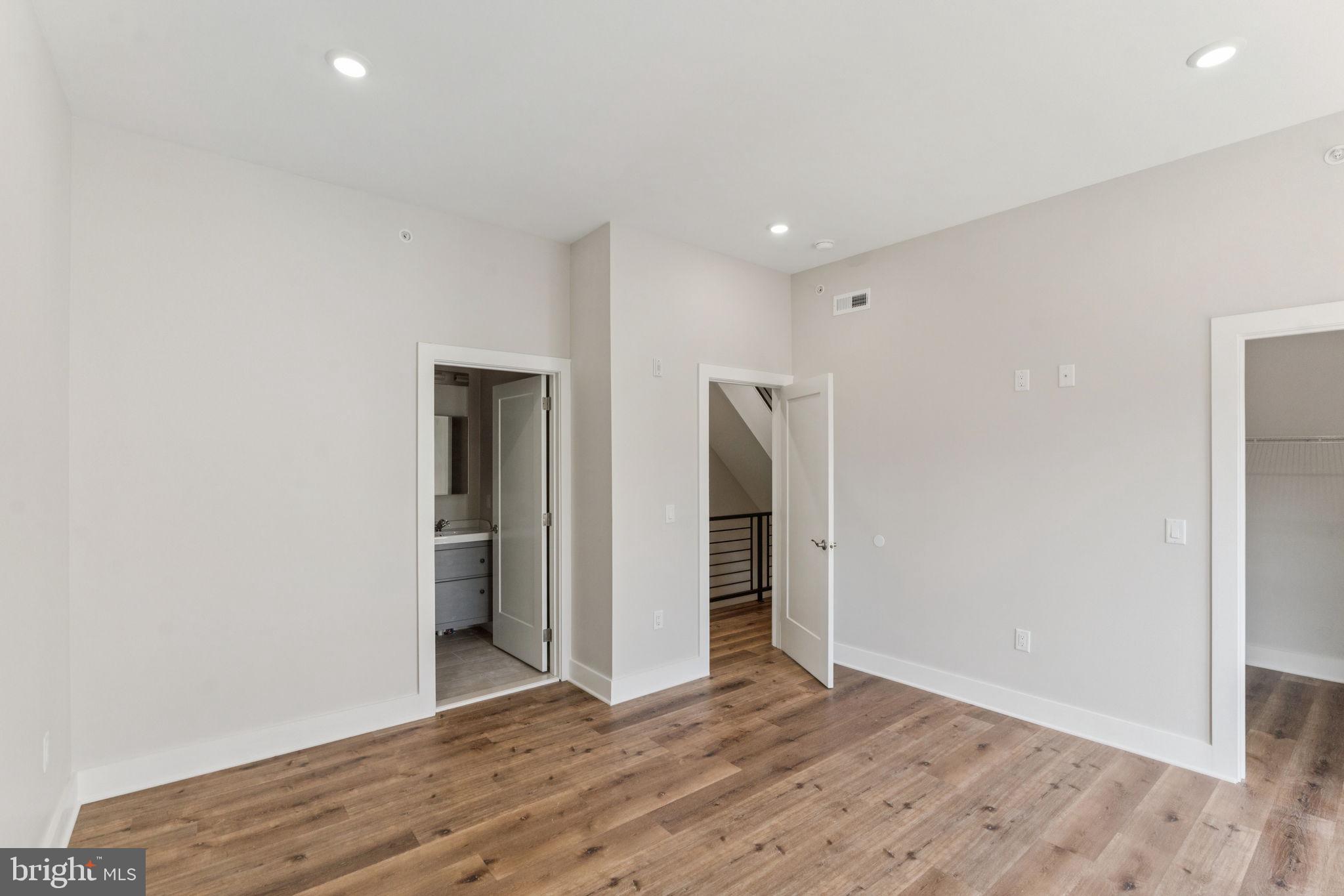 1436 PARRISH STREET 3