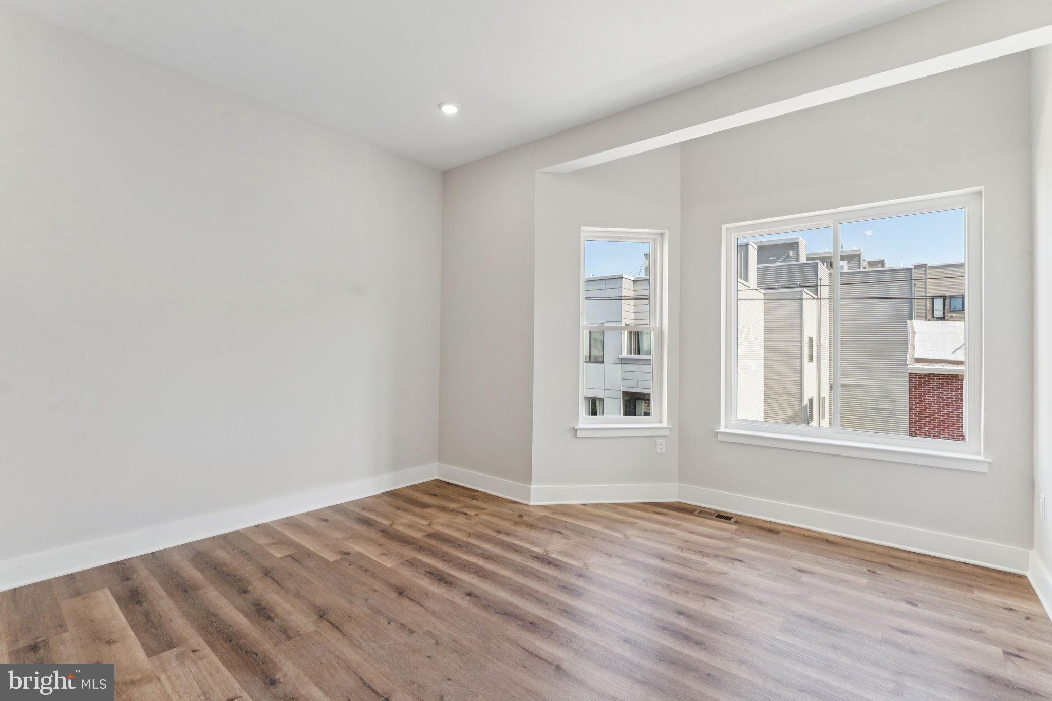 1436 PARRISH STREET 3