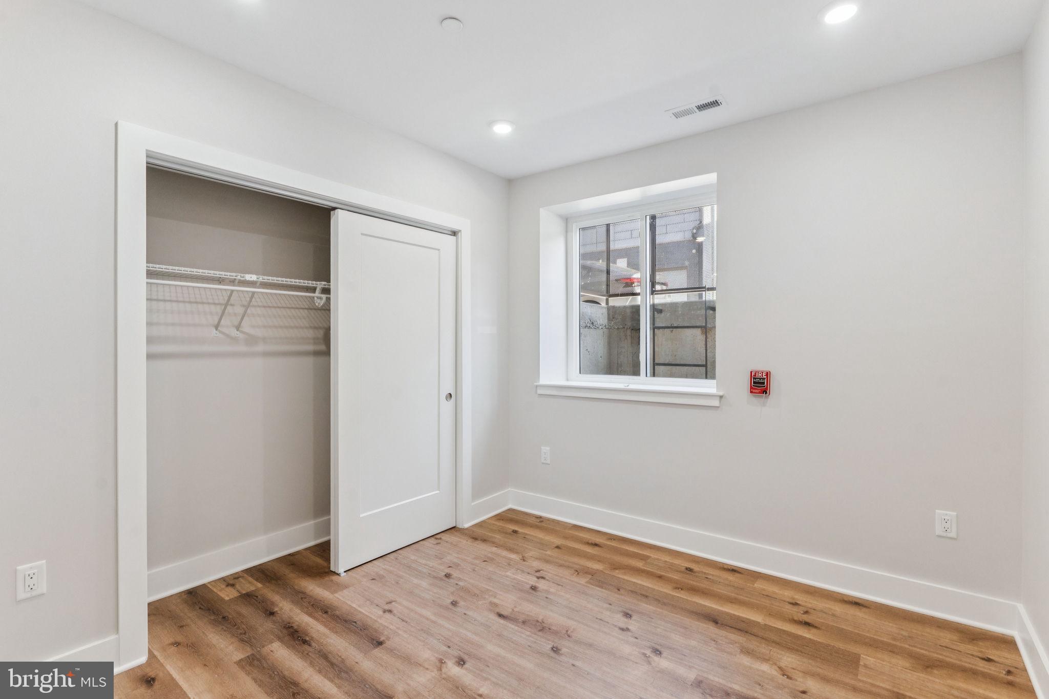 1436 PARRISH STREET 1