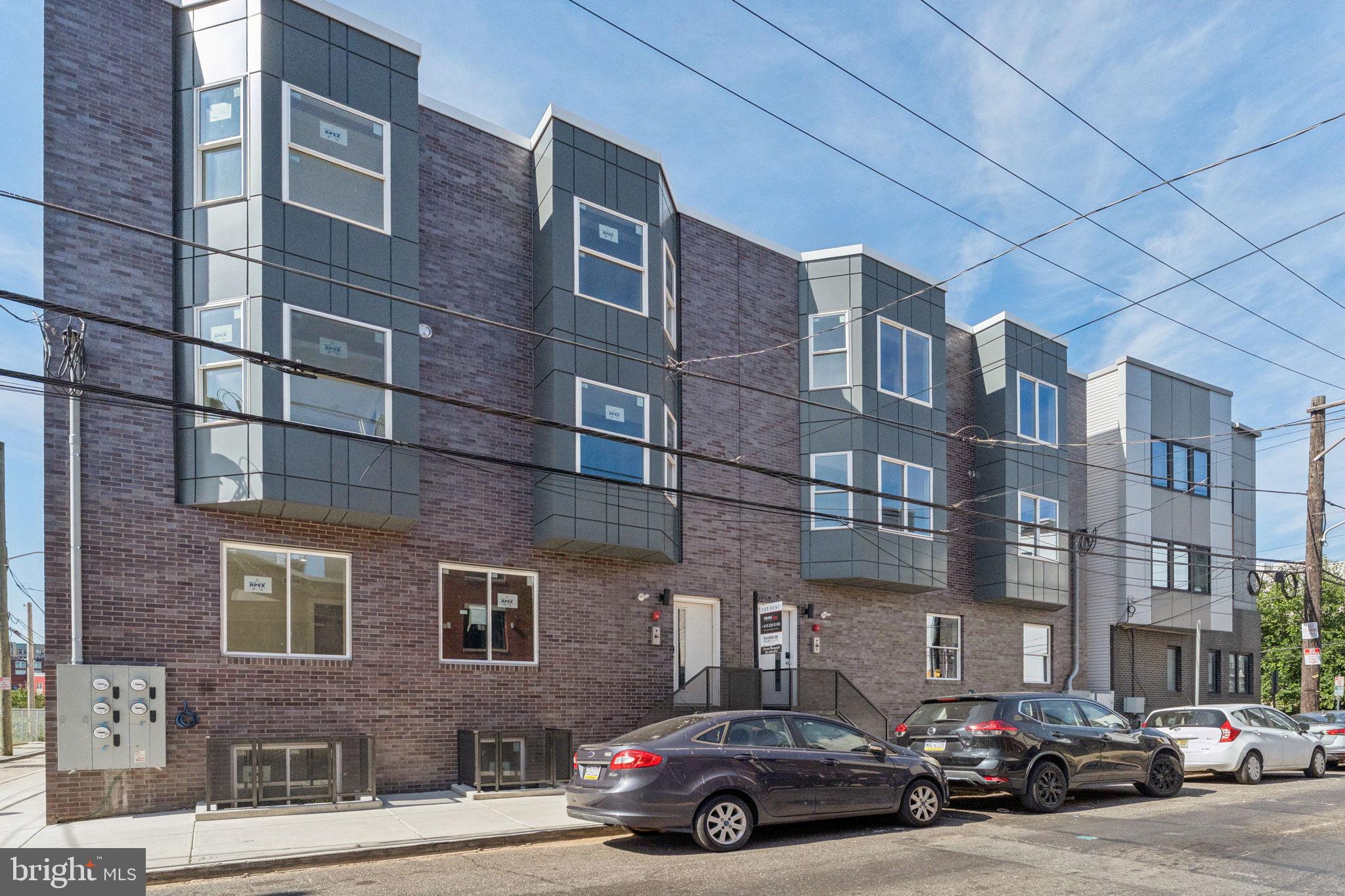 1436 PARRISH STREET 1