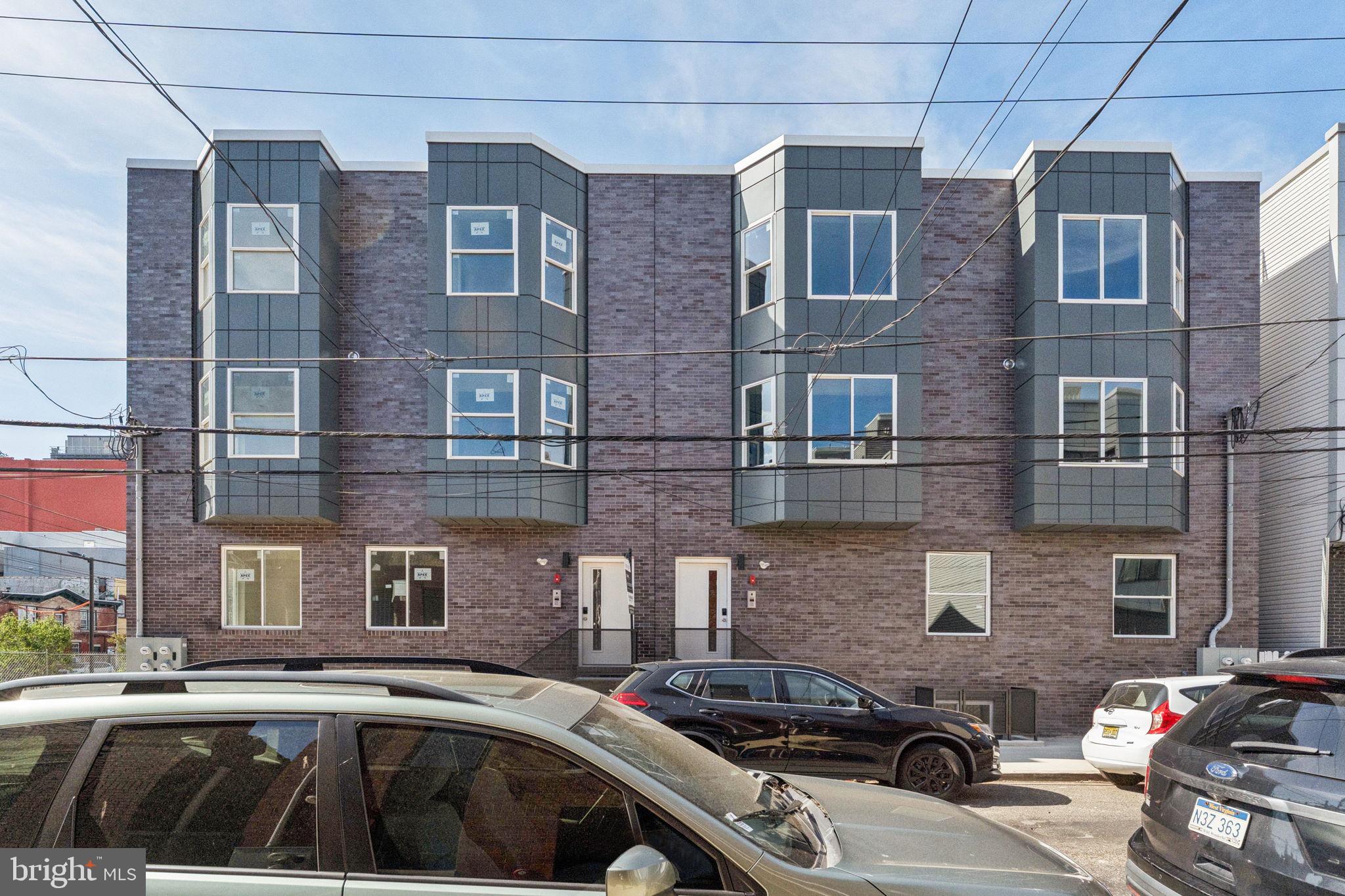 1436 PARRISH STREET 1