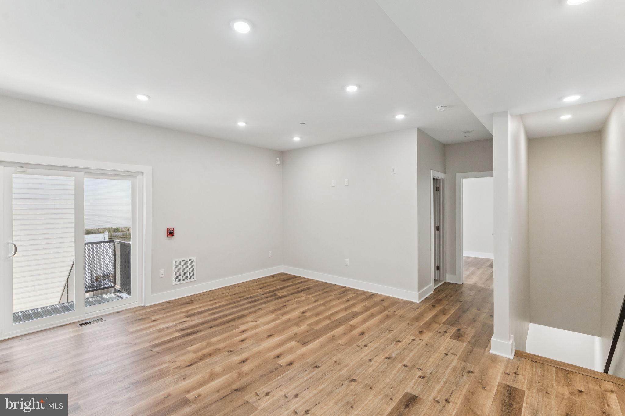 1436 PARRISH STREET 2