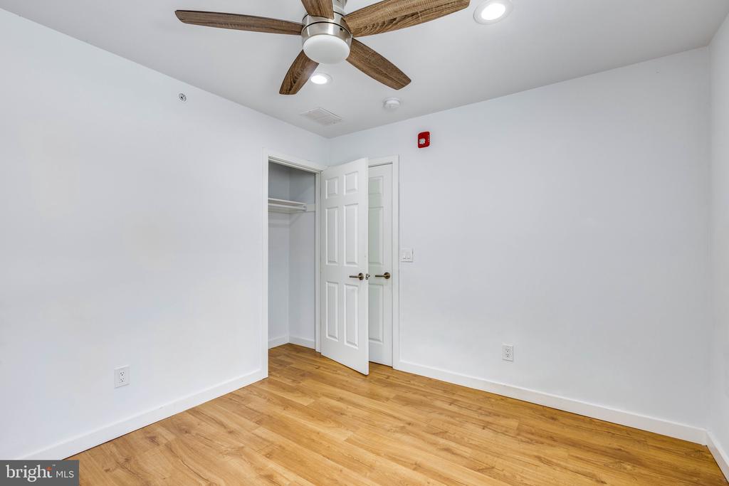 2162 E YORK ST #3