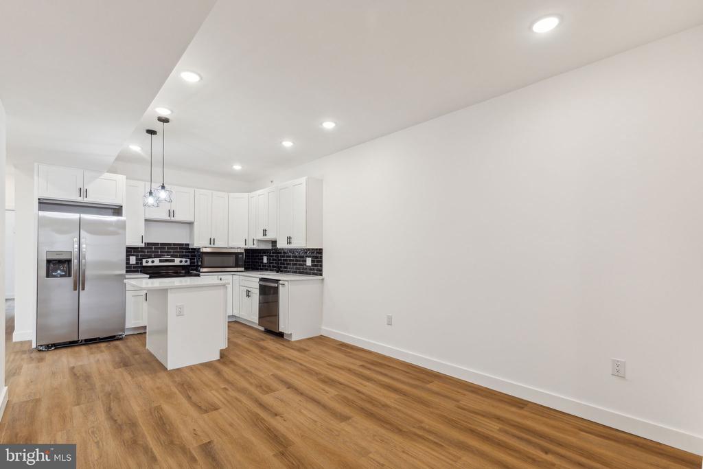 716 W YORK ST #3