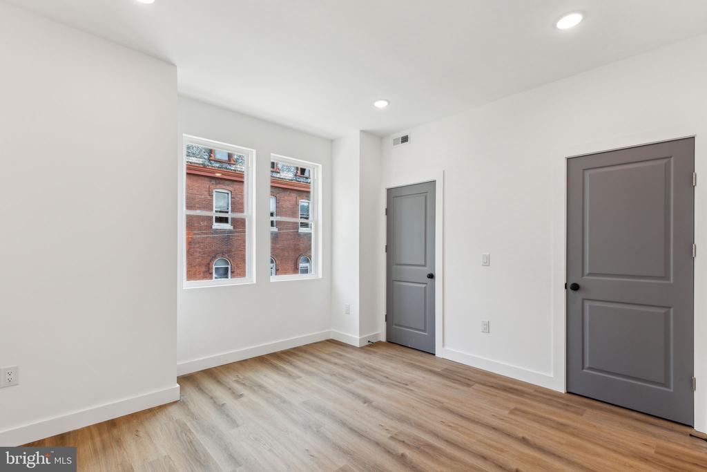 716 W YORK ST #3