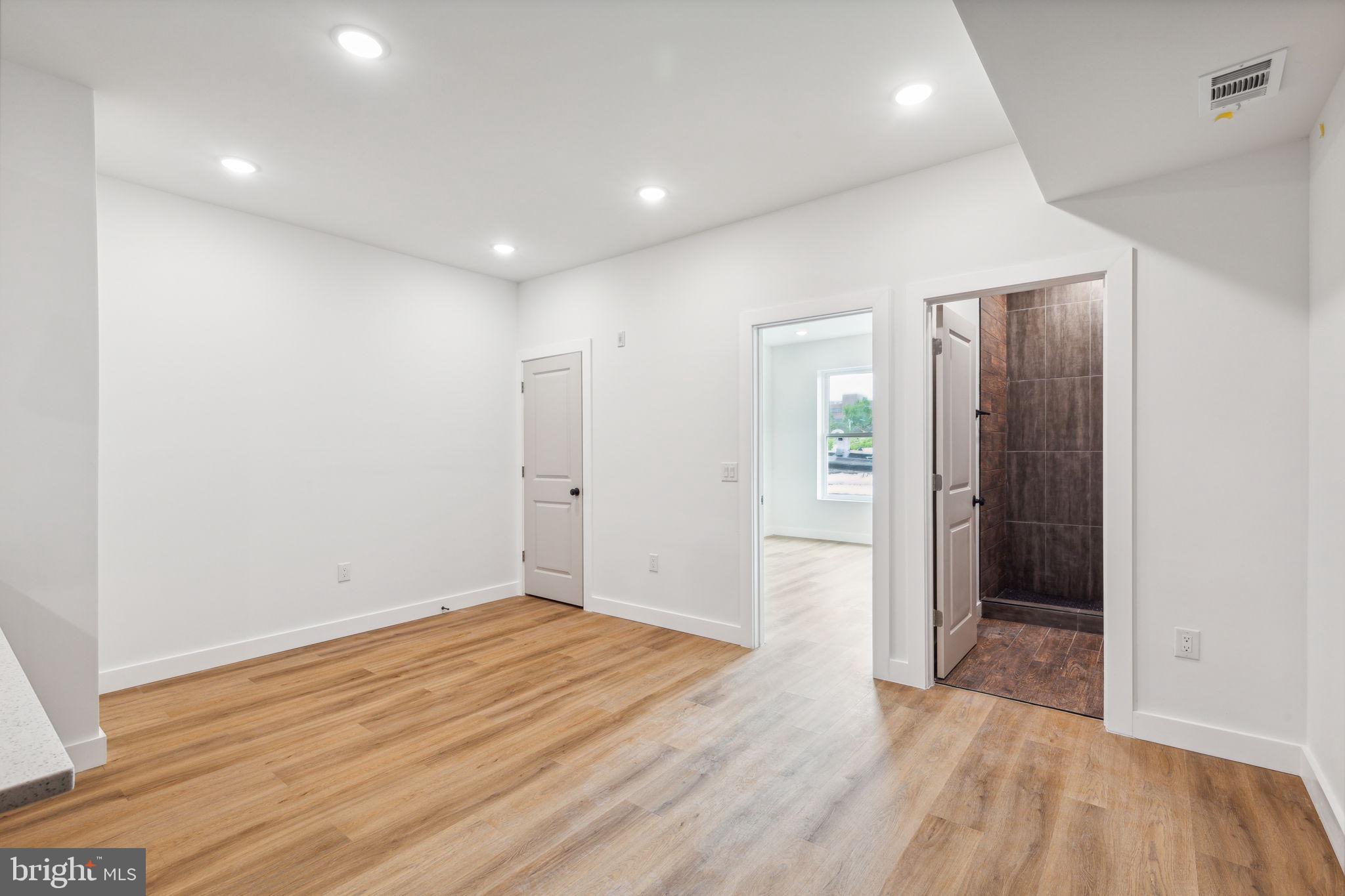 417 W CUMBERLAND ST #C