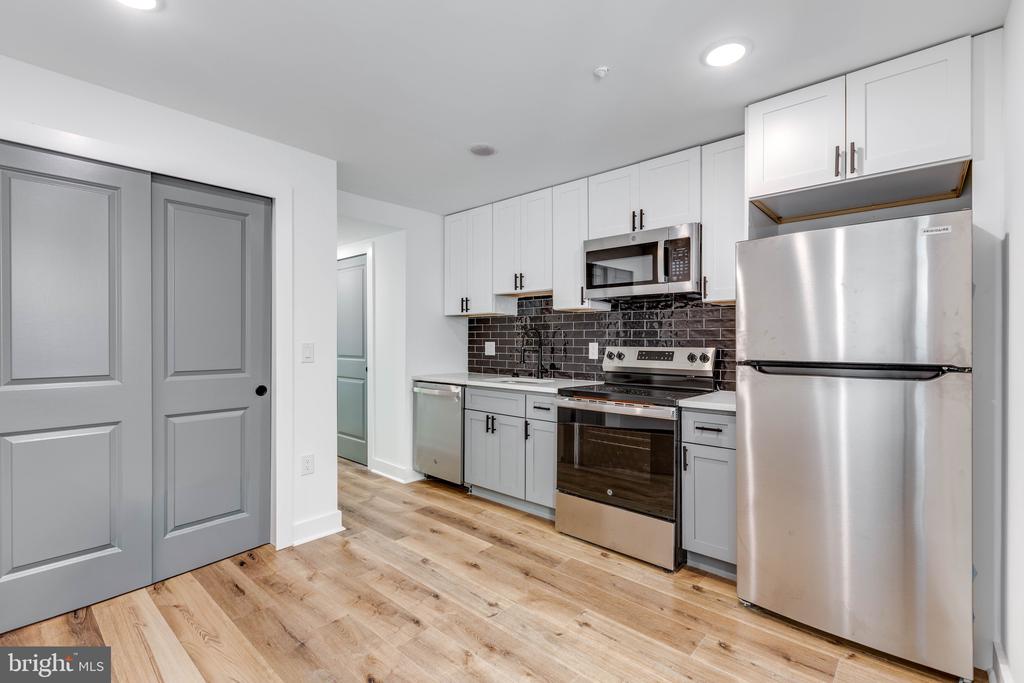 920 FRENCH ST #3B