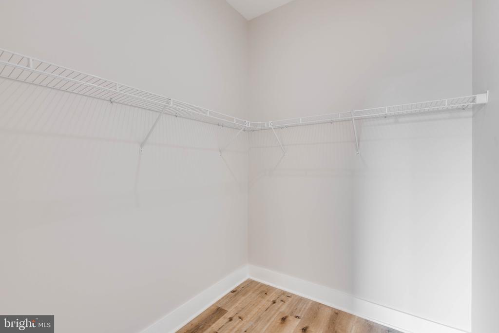 1434 PARRISH STREET 3