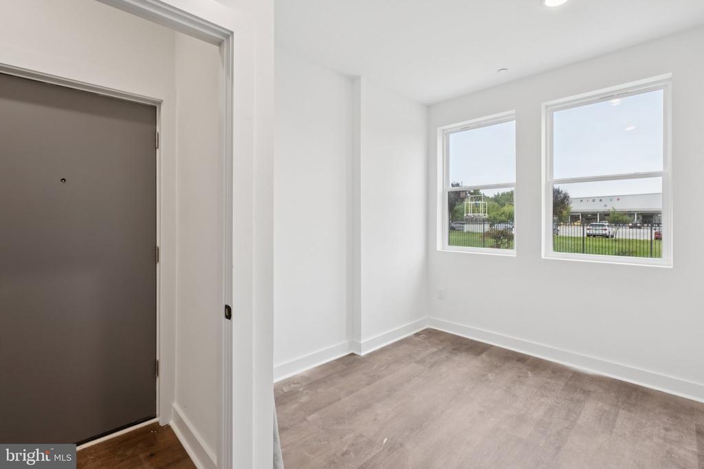 260 DIAMOND STREET 1