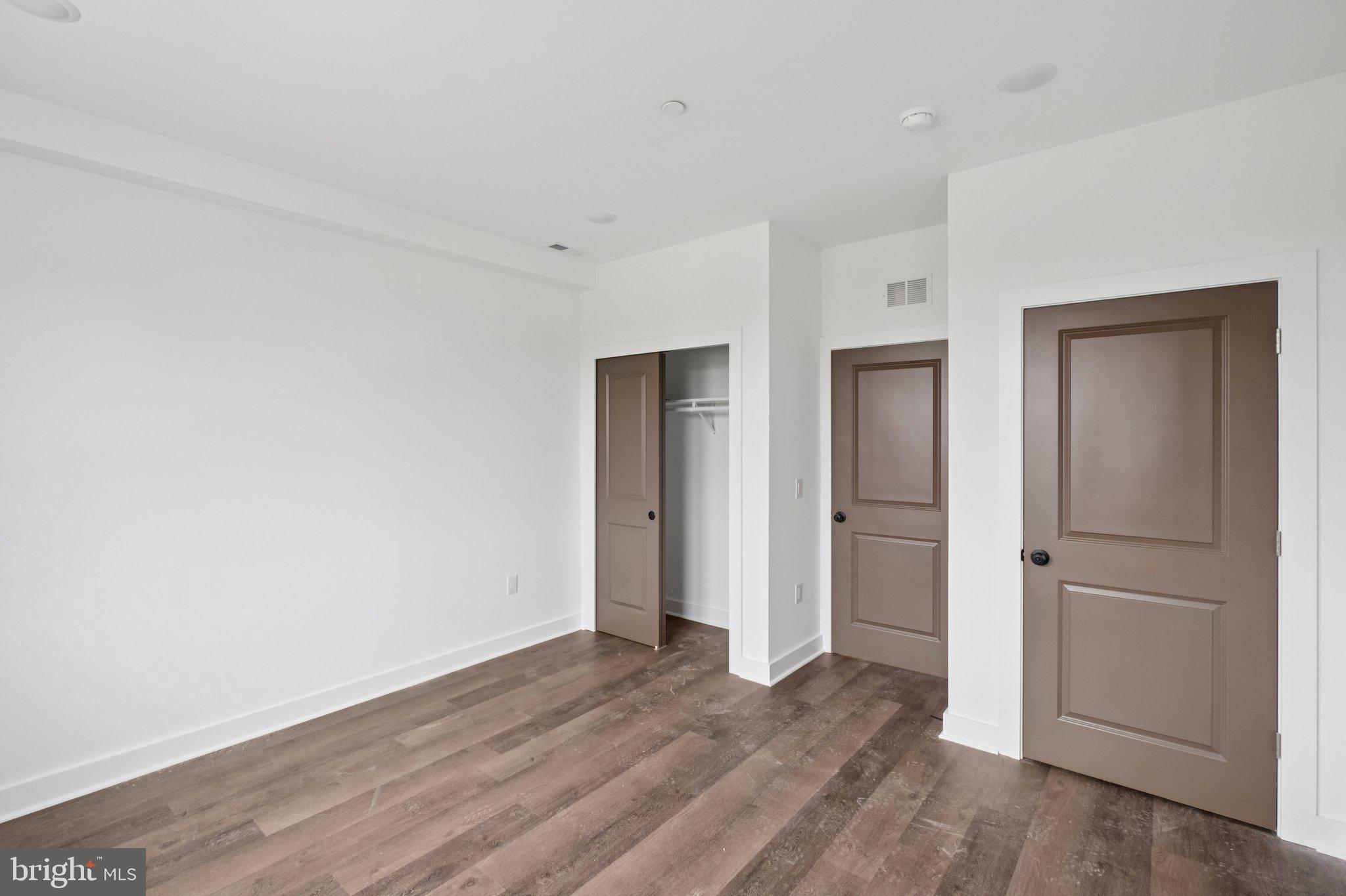 260 DIAMOND STREET 2
