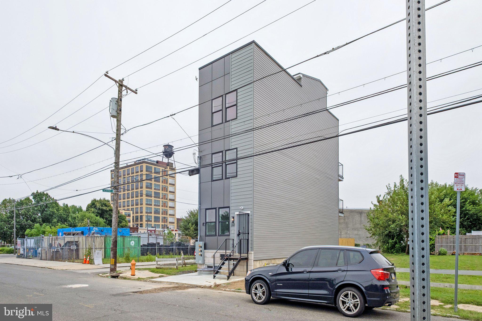 260 DIAMOND STREET 2