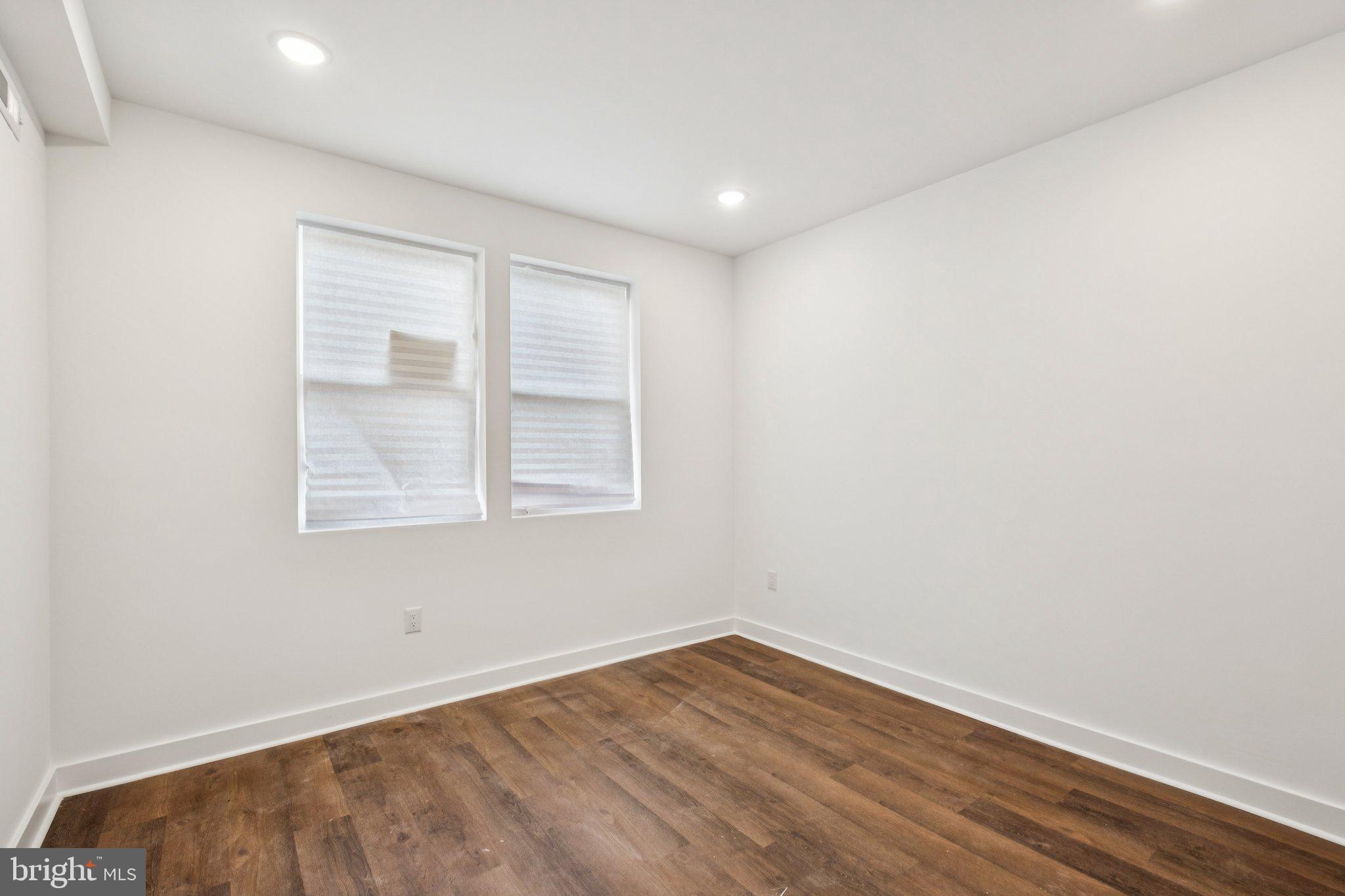 439 W SUSQUEHANNA AVENUE 1