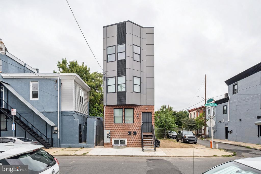 439 W SUSQUEHANNA AVENUE 2