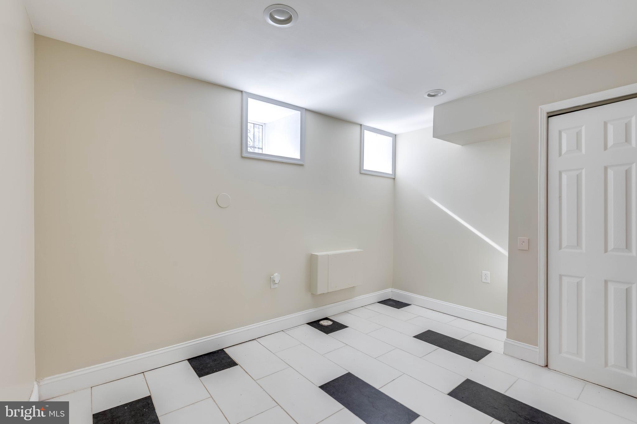 2554 N 8TH STREET A