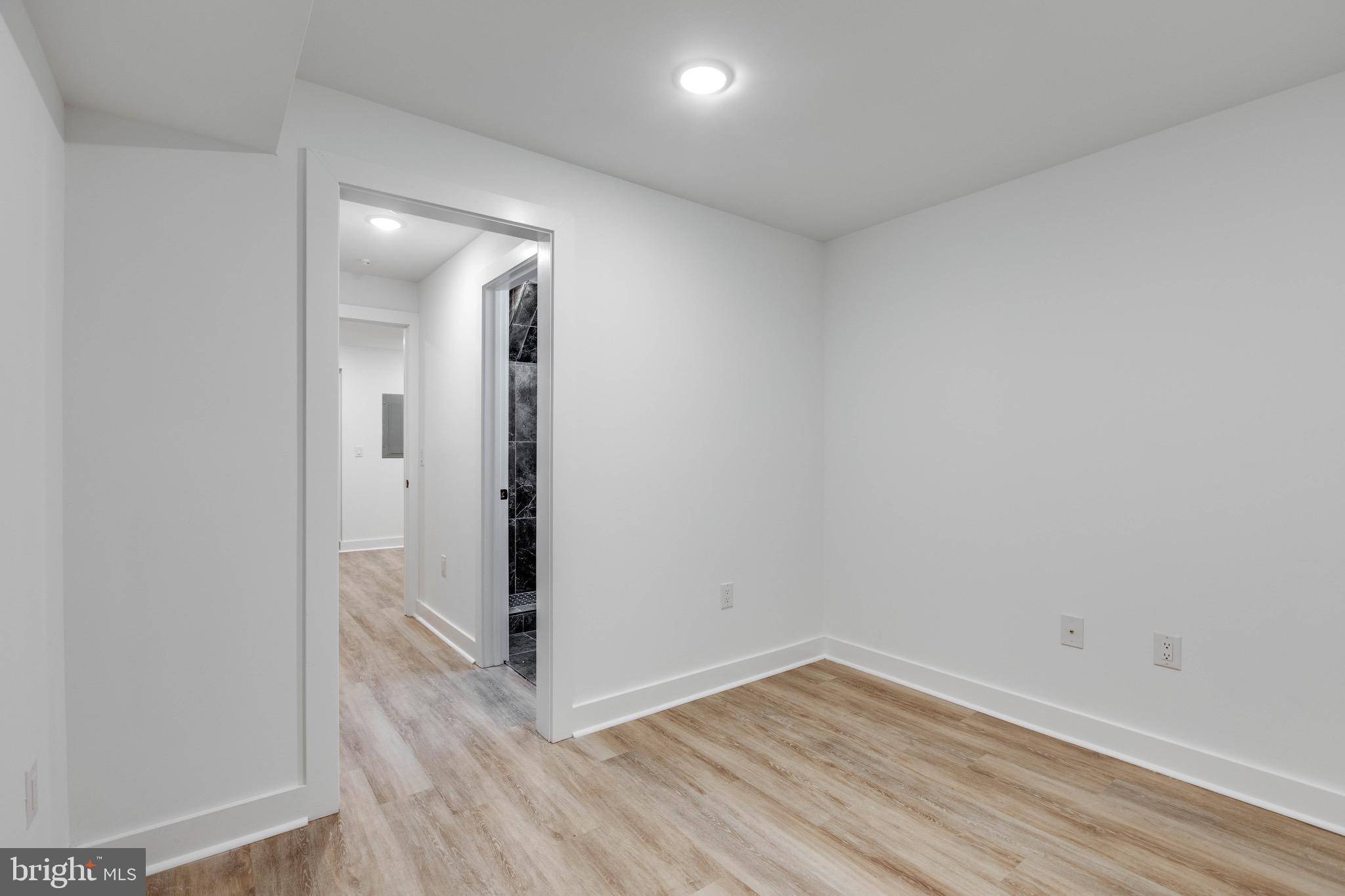 2123 N FRANKLIN STREET 1