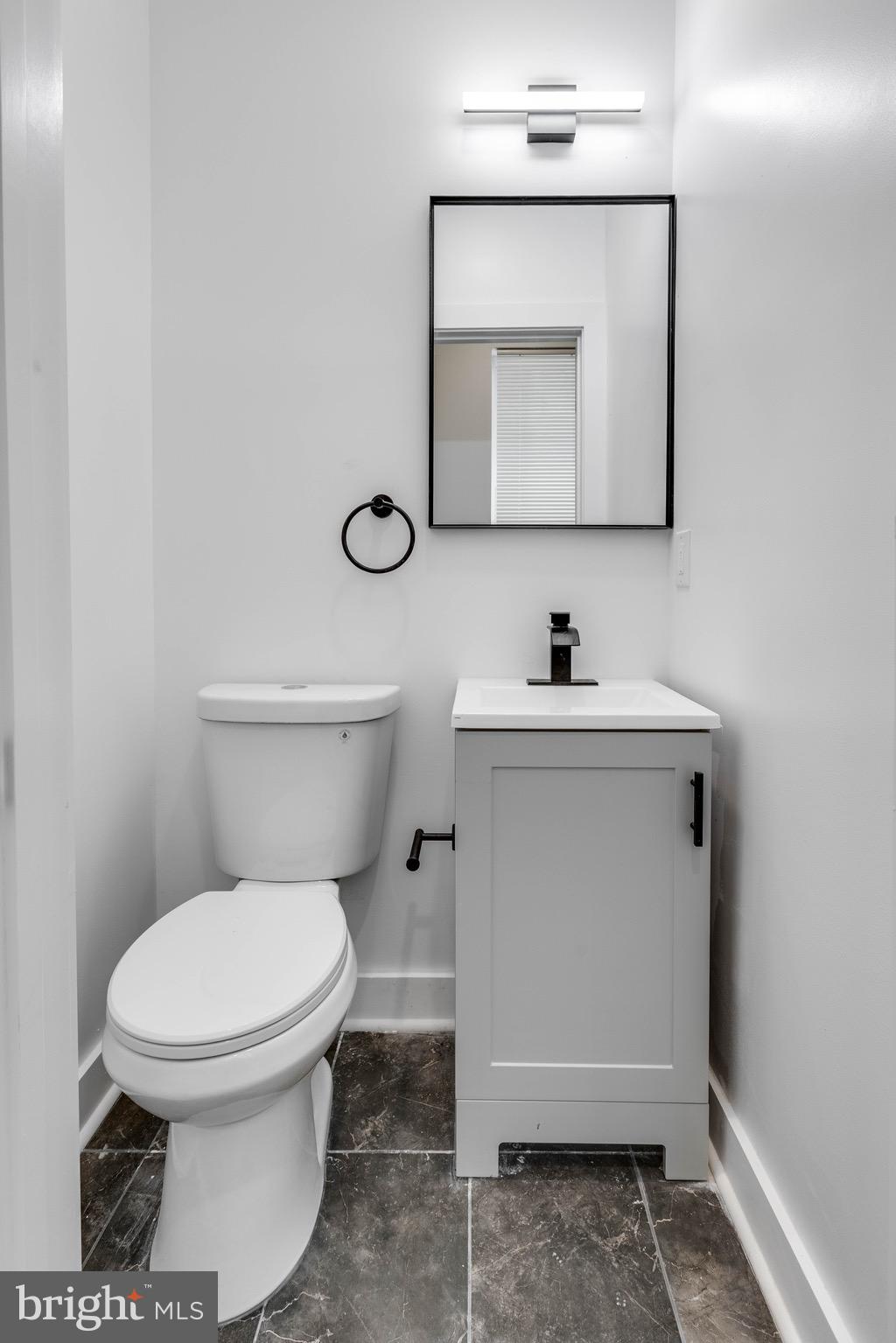 2123 N FRANKLIN STREET 1