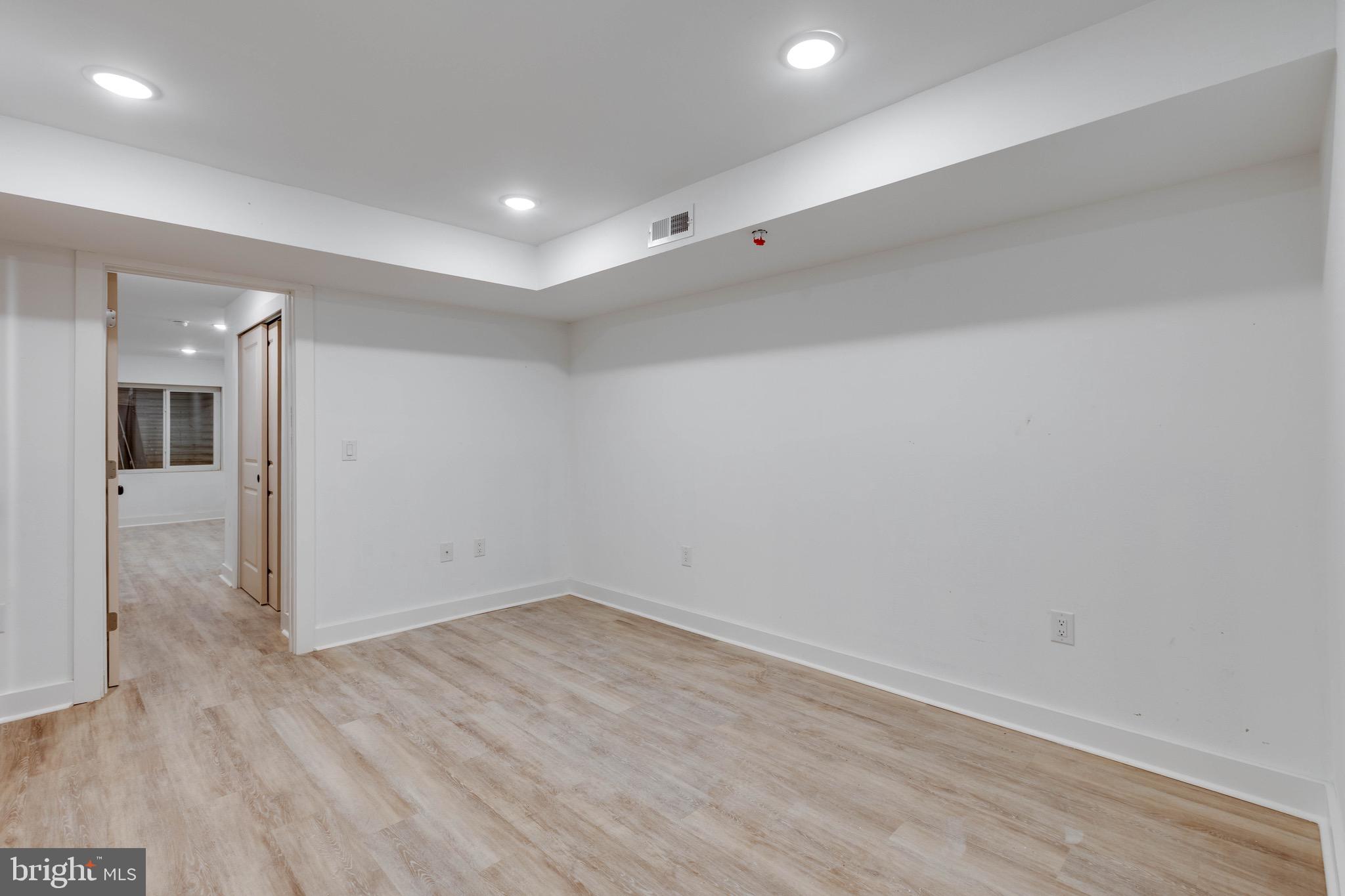 2404 N 6TH STREET 1