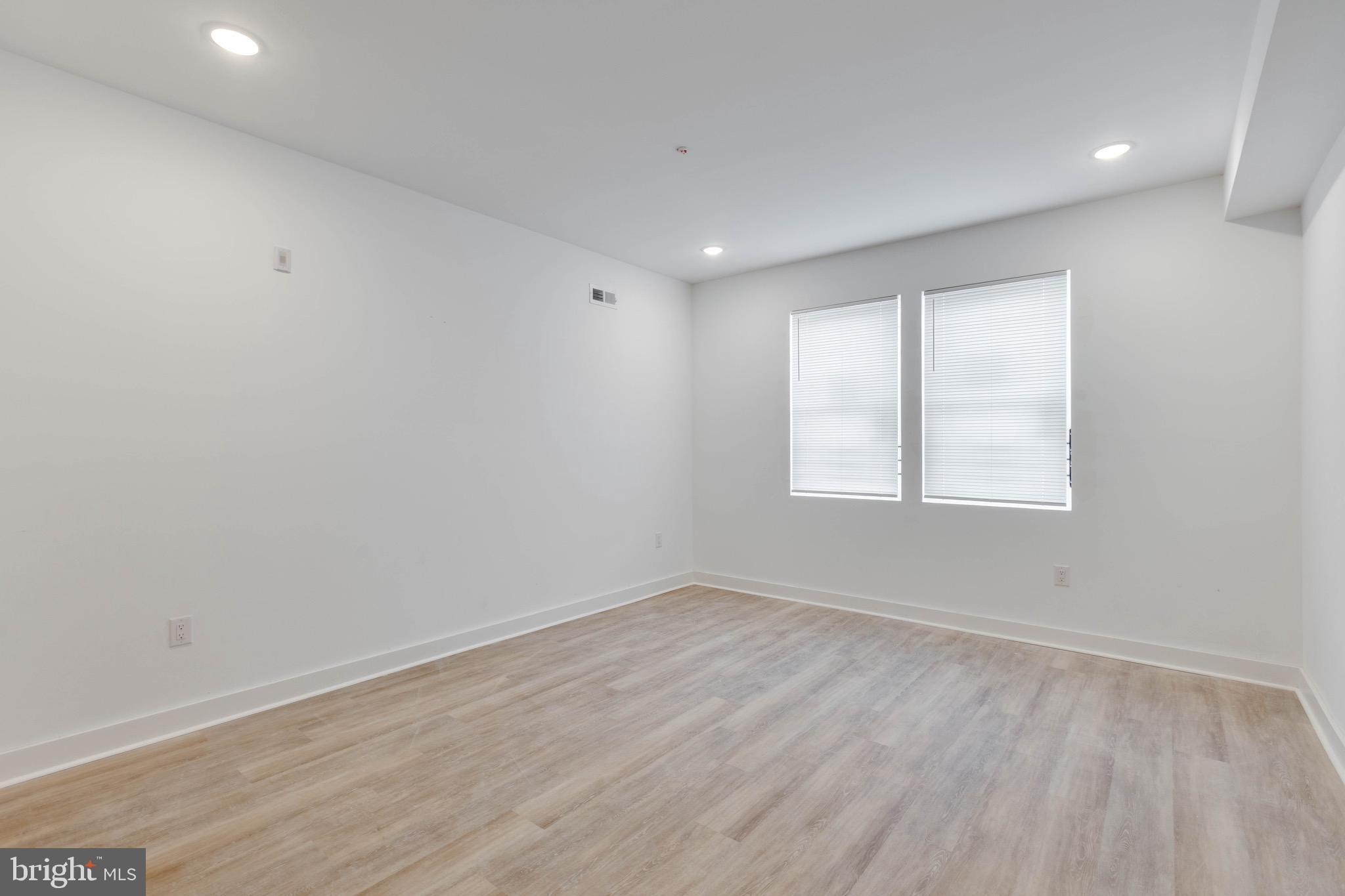 2404 N 6TH STREET 1
