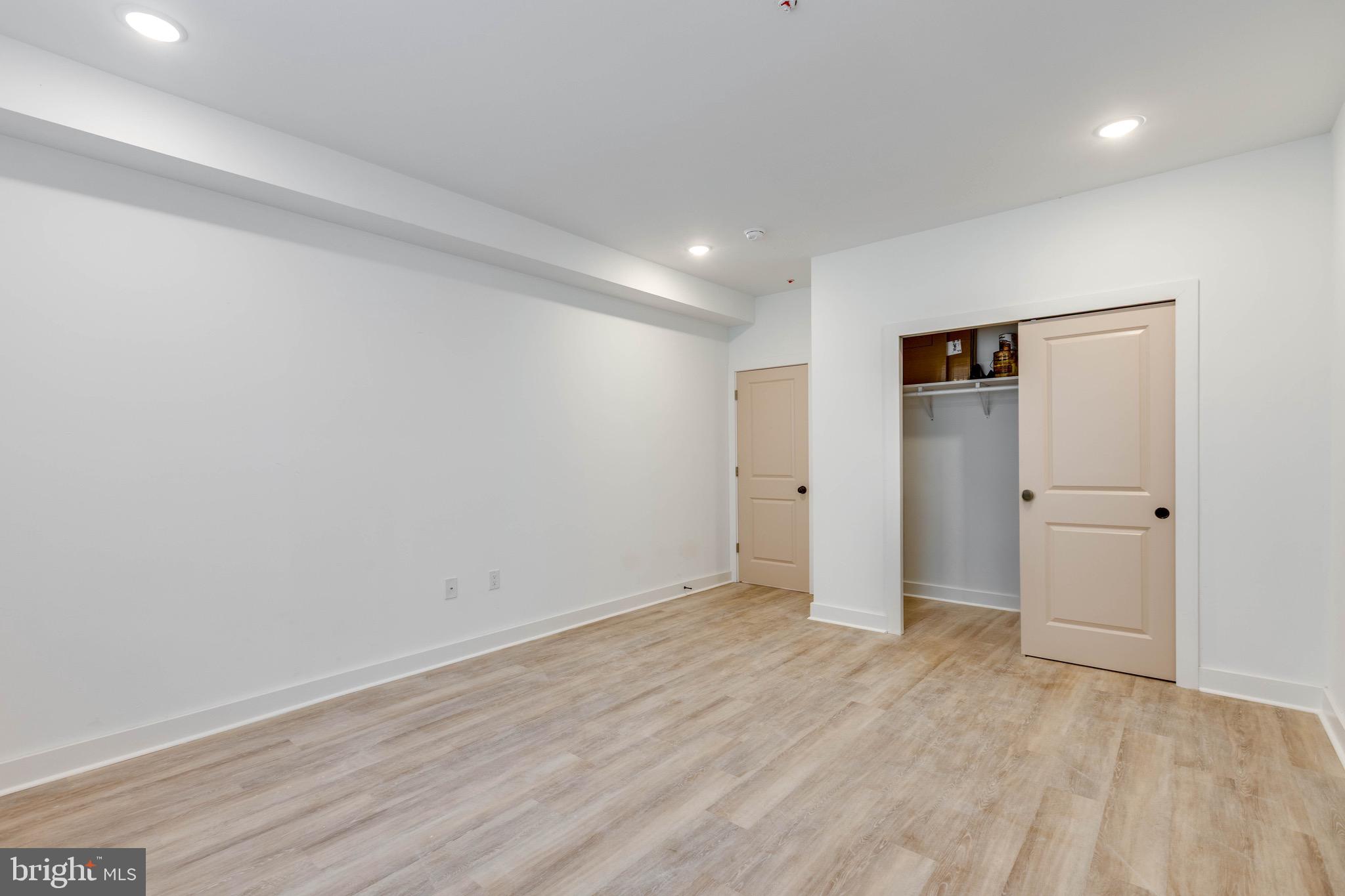 2404 N 6TH STREET 1