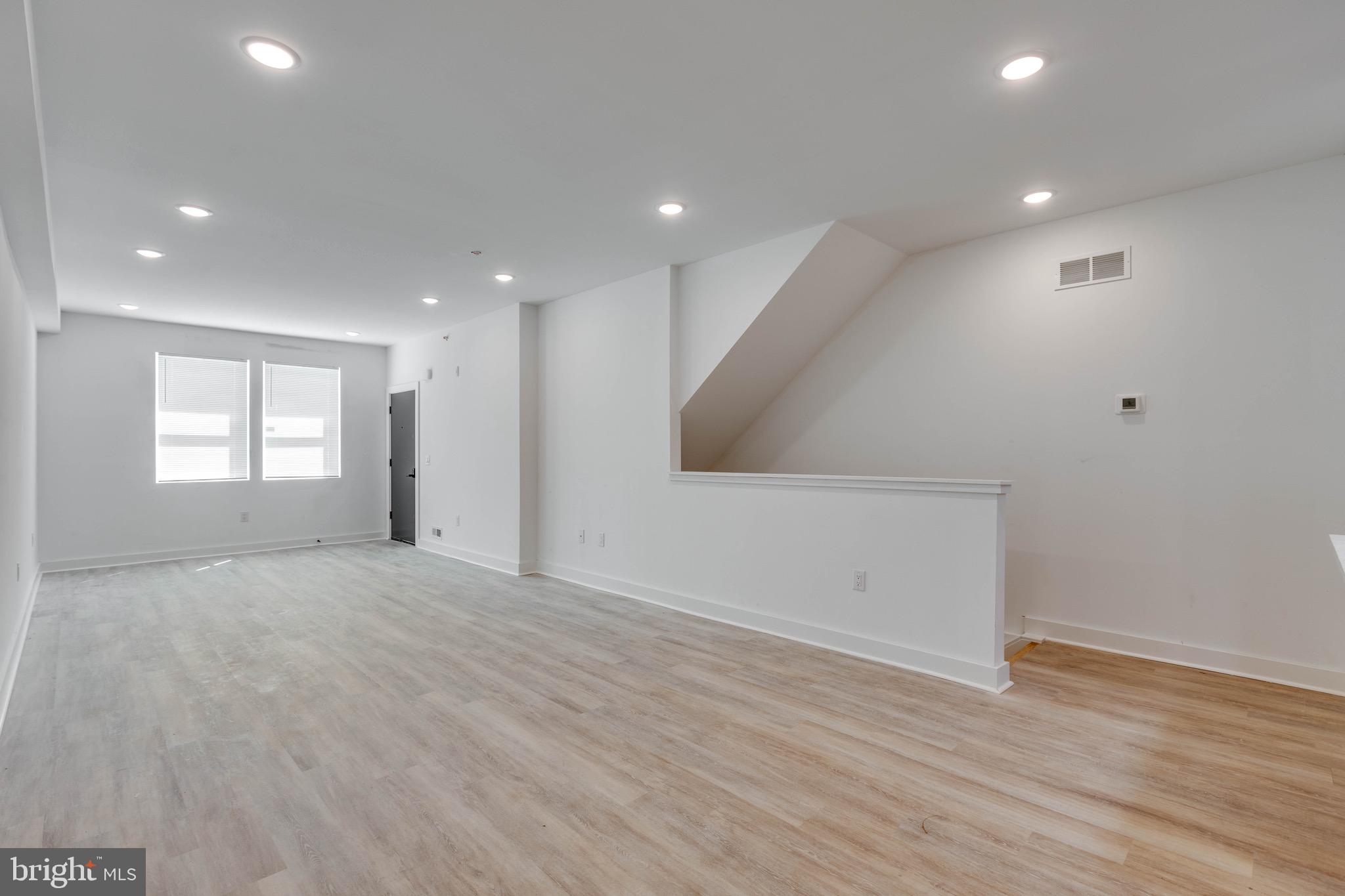 2404 N 6TH STREET 1