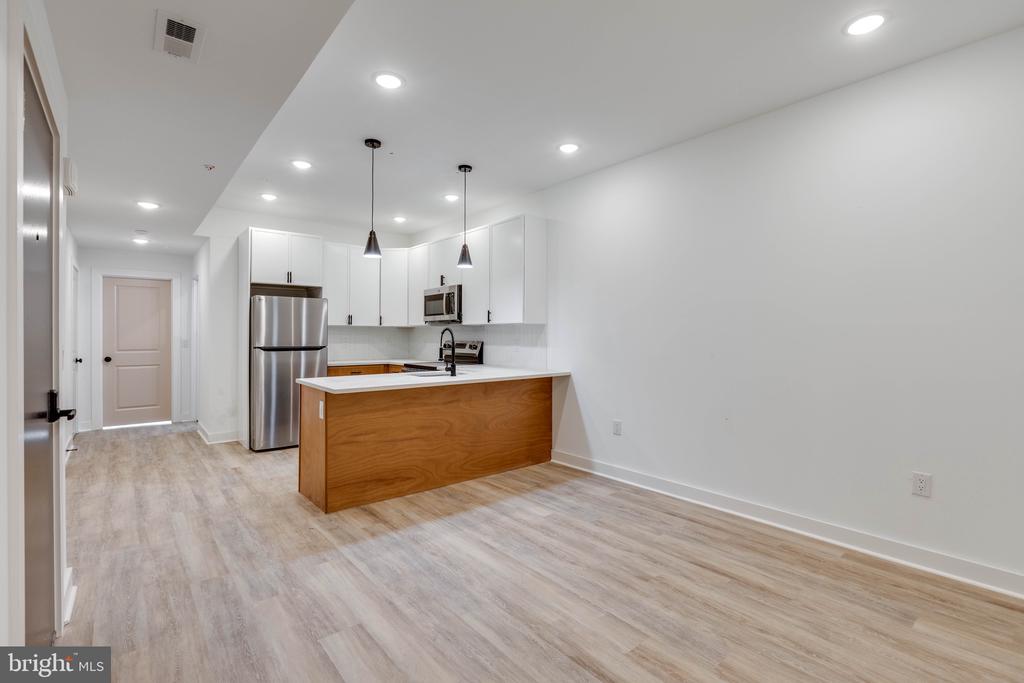 2404 N 6TH STREET 2