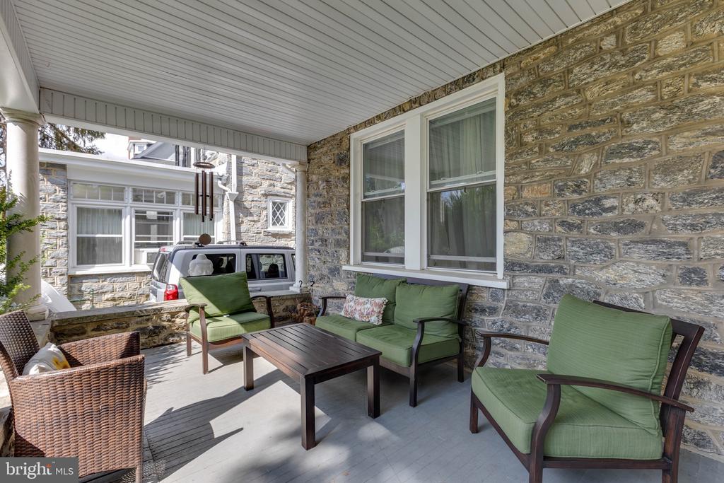 6367 WOODBINE AVENUE
