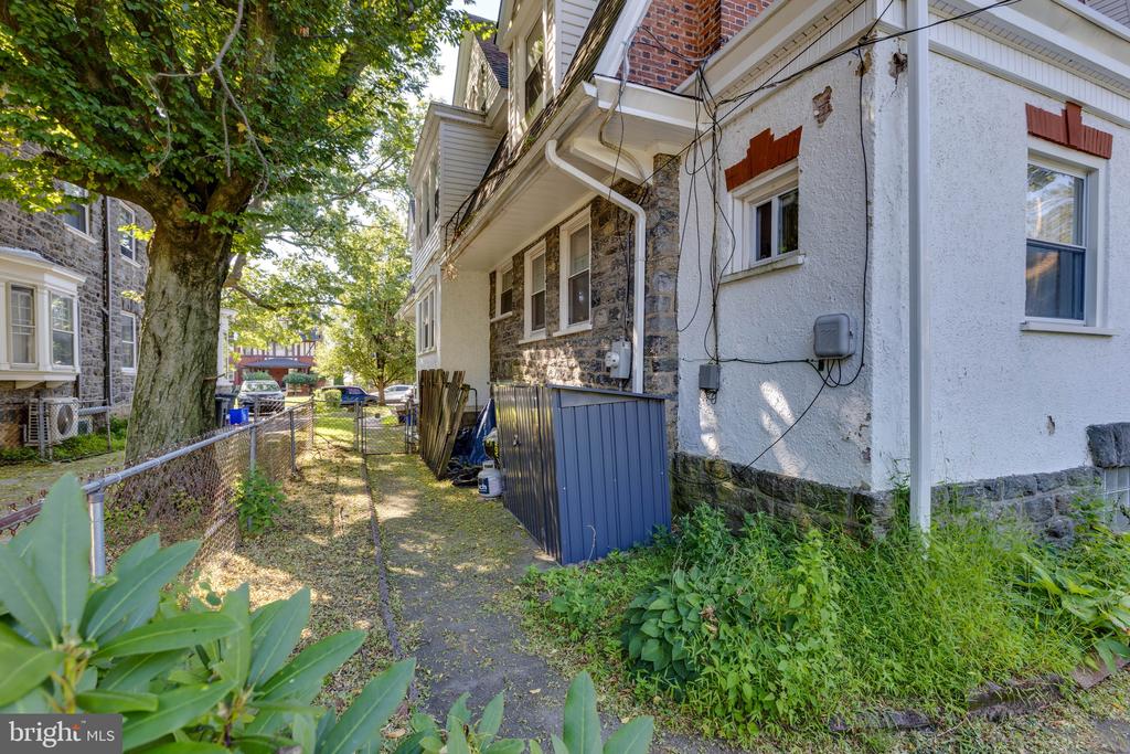 6367 WOODBINE AVENUE