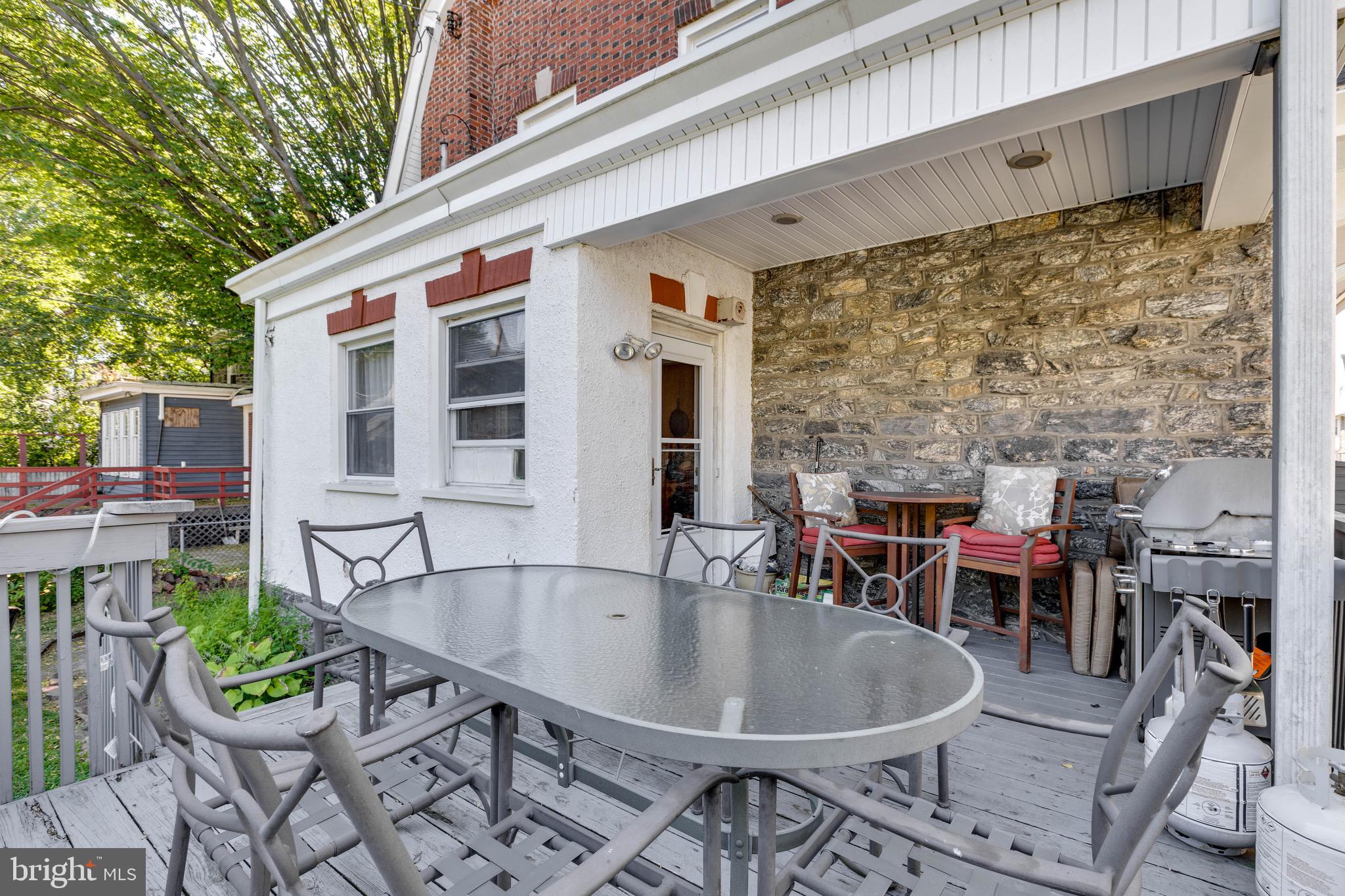 6367 WOODBINE AVENUE