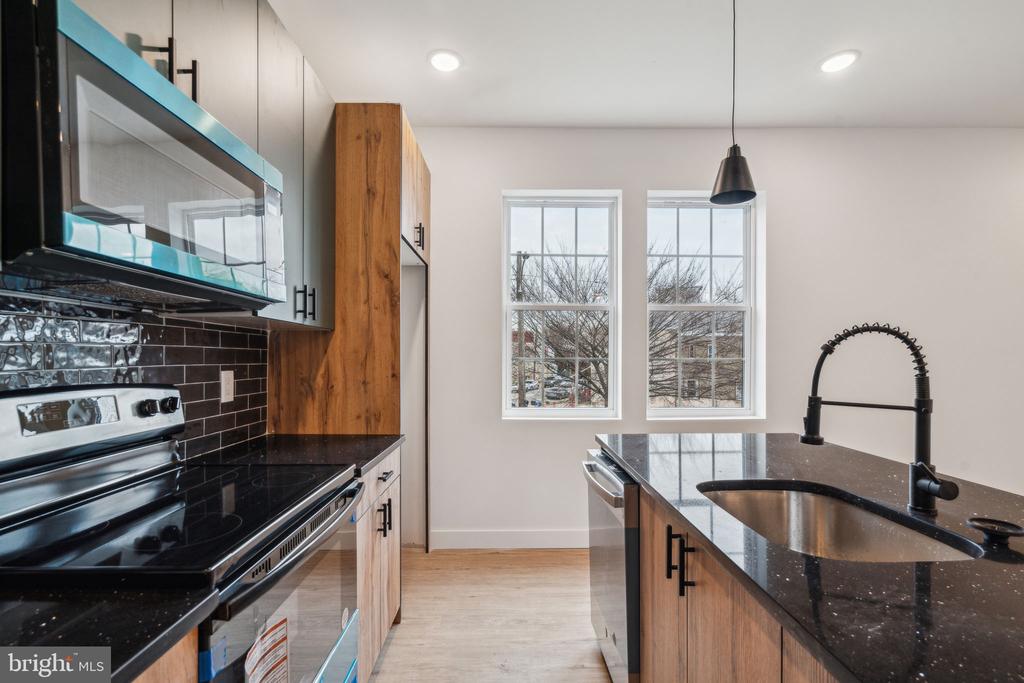 4165 MANTUA AVENUE UNIT 2