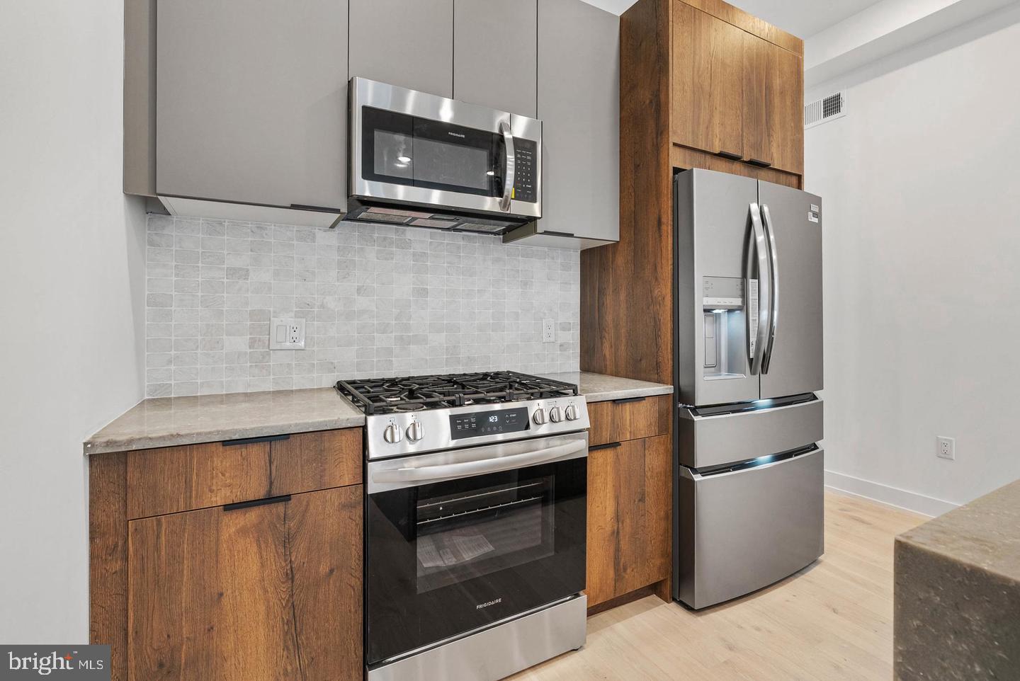 1338 N FRANKLIN STREET A