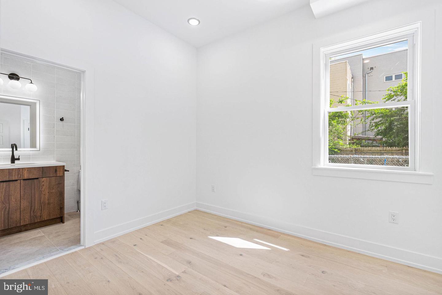 1338 N FRANKLIN STREET A