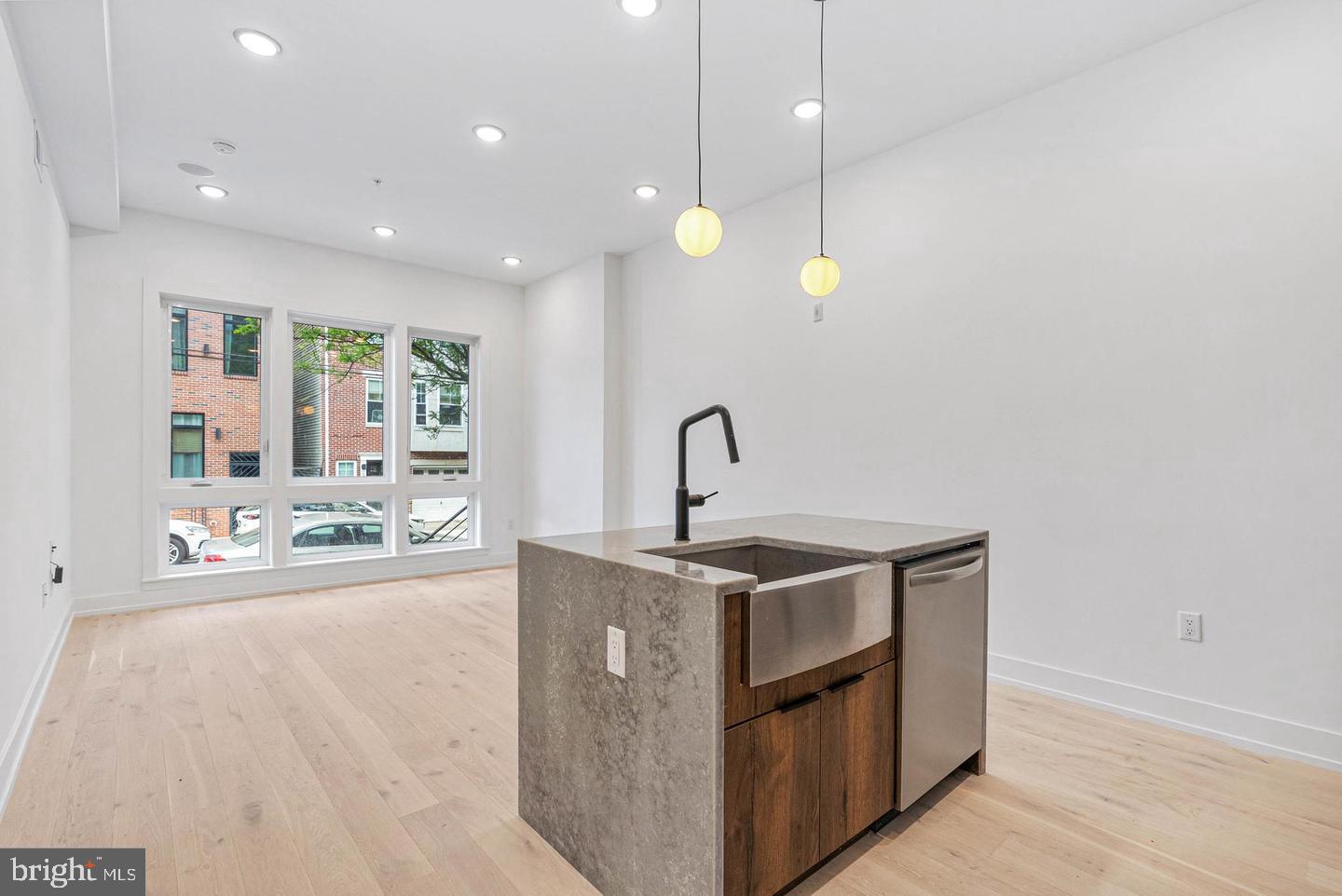 1338 N FRANKLIN STREET A