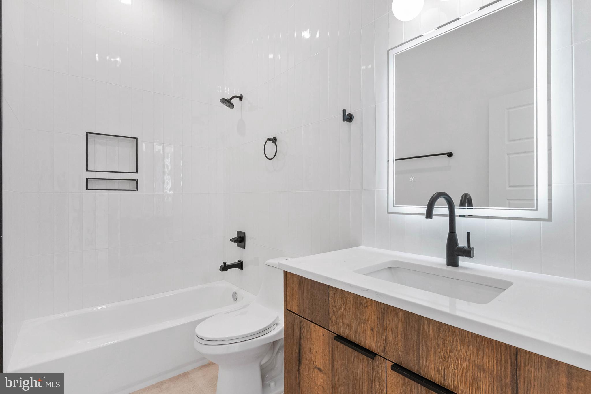 1338 N FRANKLIN STREET C