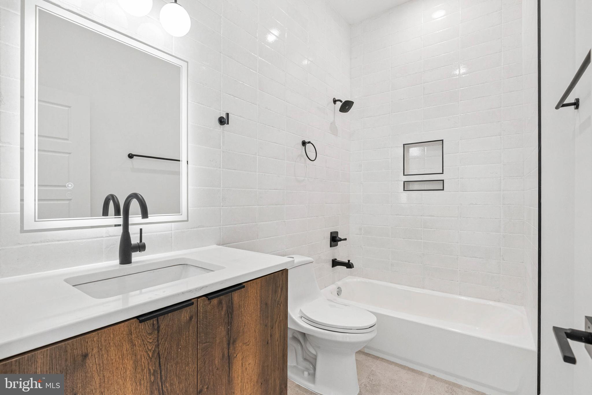 1338 N FRANKLIN STREET C