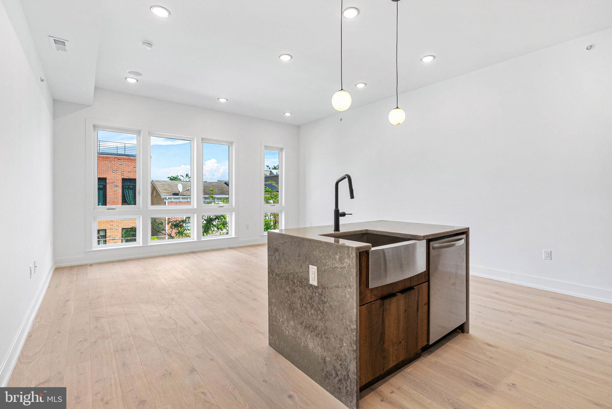 1338 N FRANKLIN STREET C