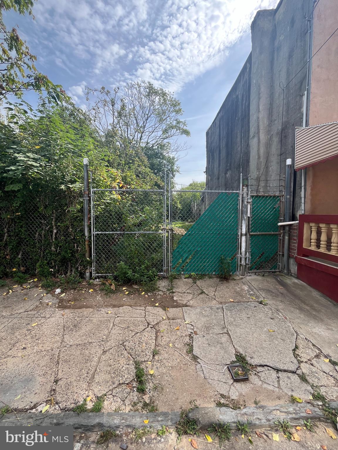 3025 N AMERICAN STREET