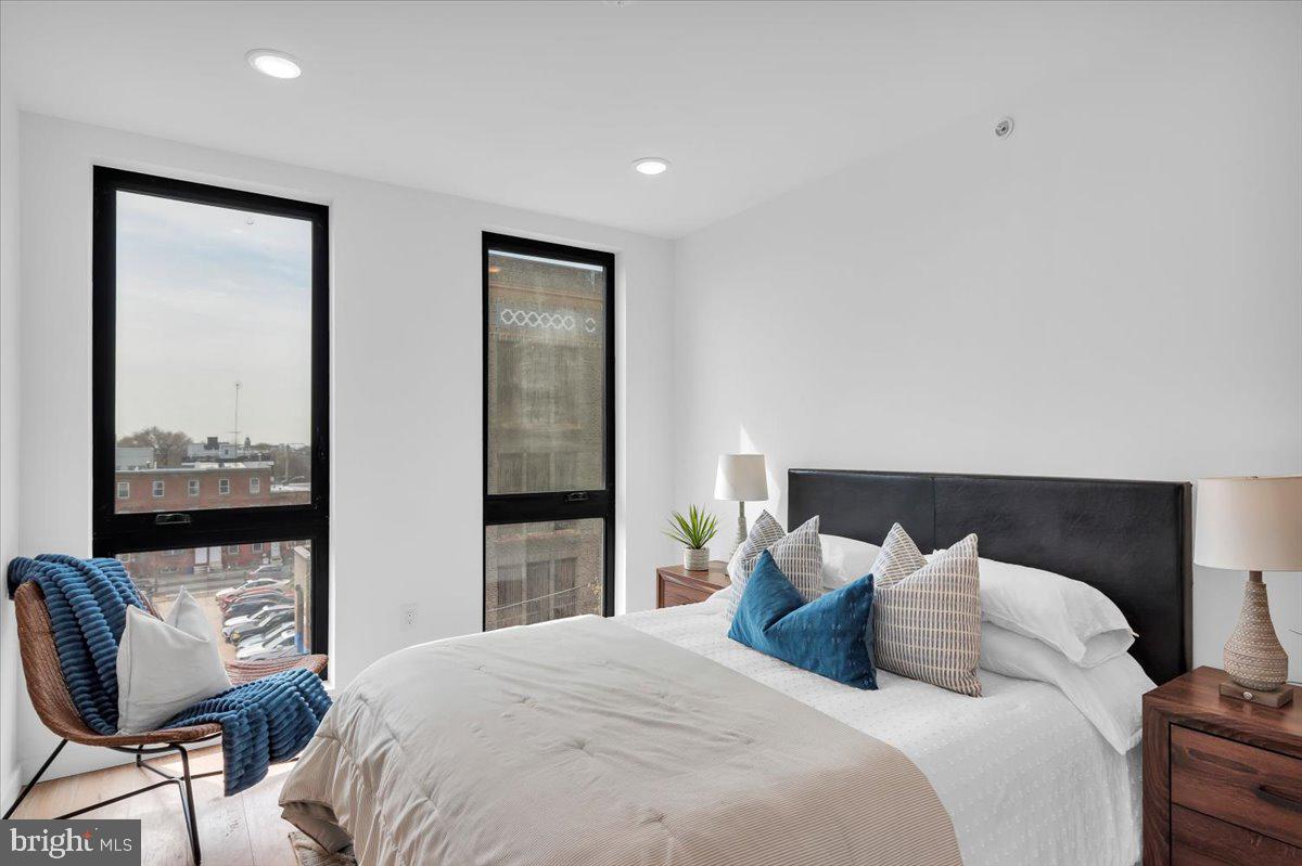 1623 CHRISTIAN STREET PH