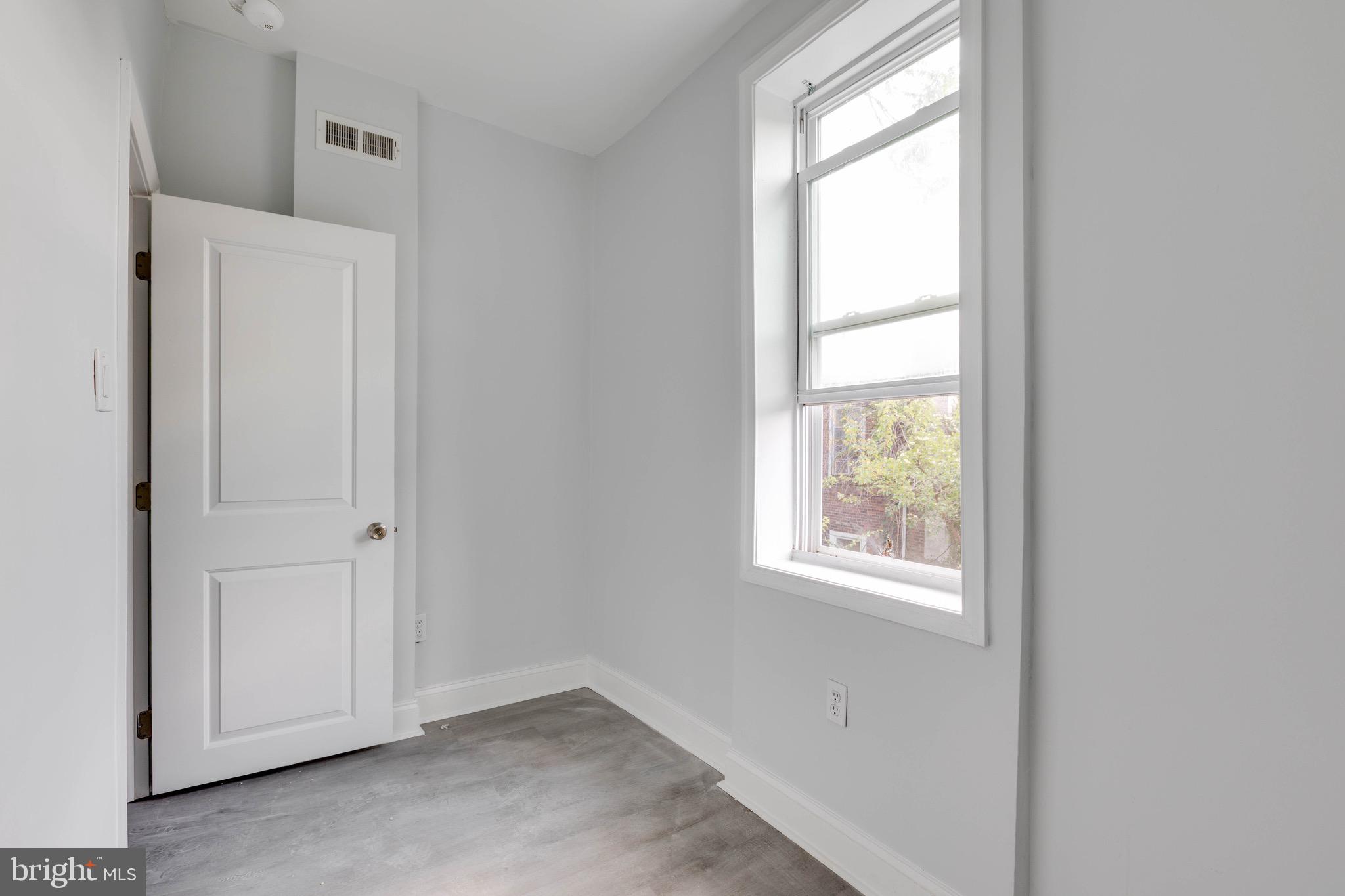 5526 PASCHALL AVENUE