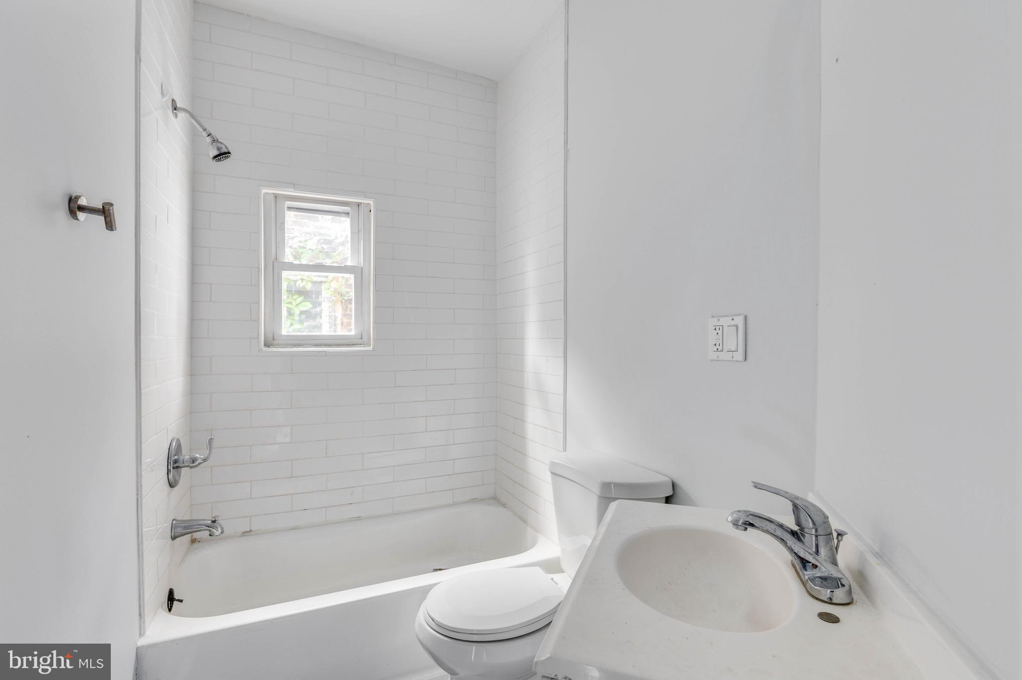 5526 PASCHALL AVENUE