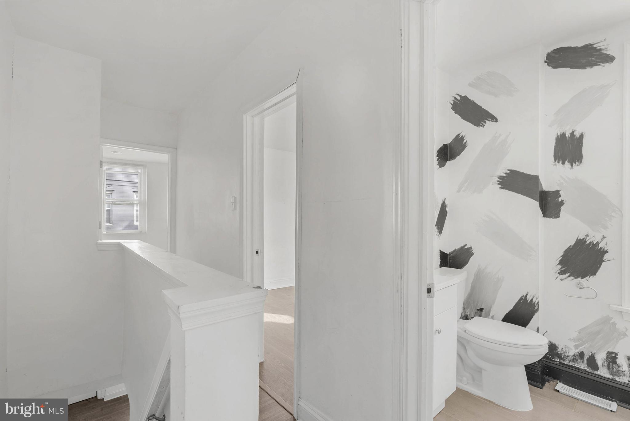 1652 S LECOUNT STREET