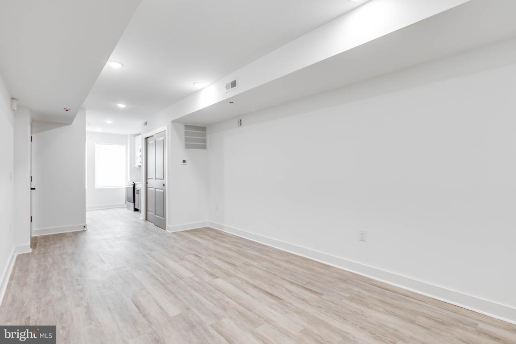 2331 N 16TH STREET 1