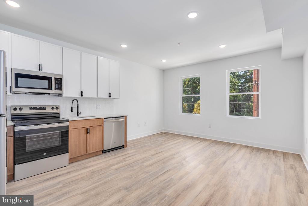 2331 N 16TH STREET 2