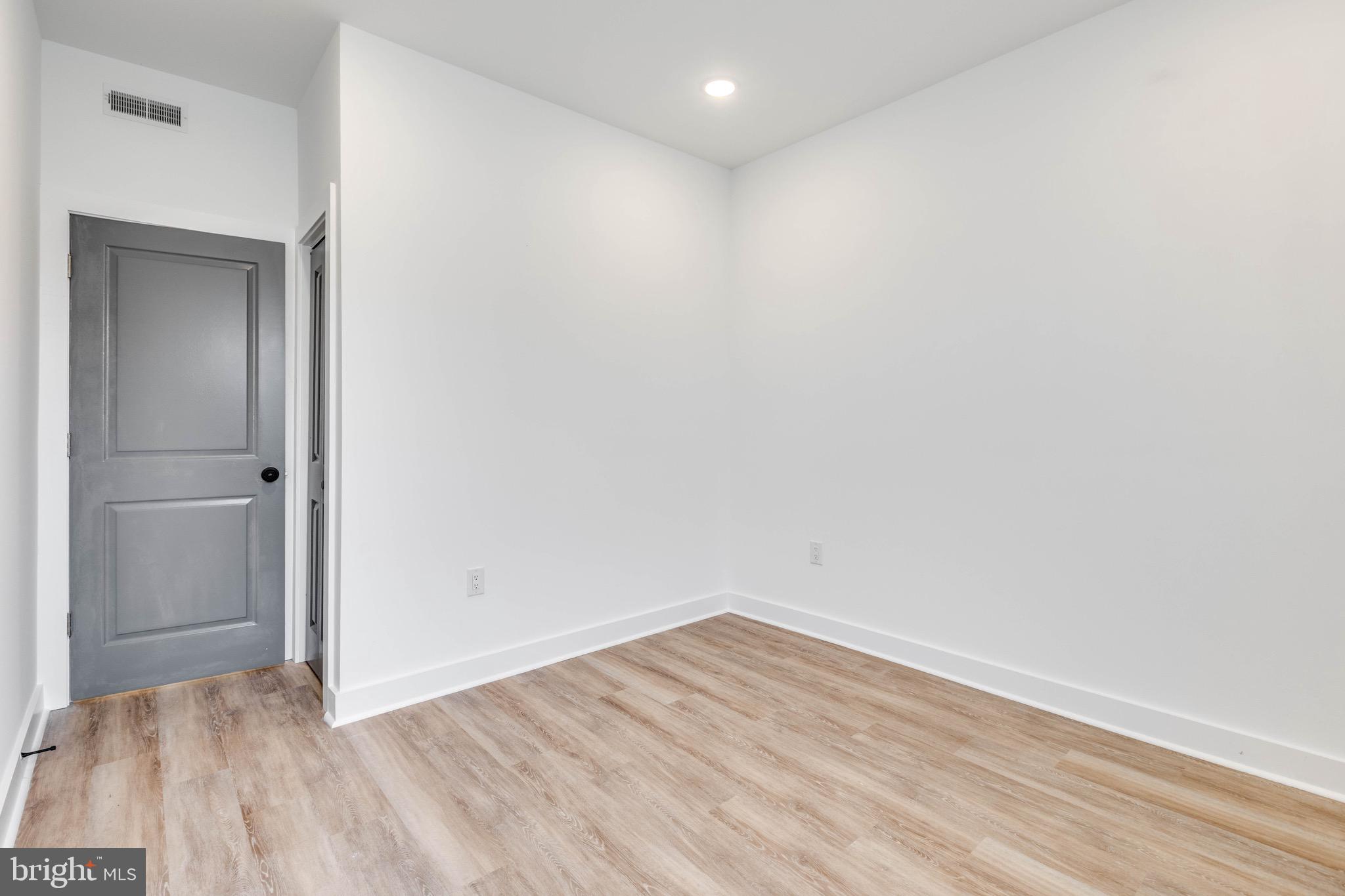 2348 N PARK AVENUE 3