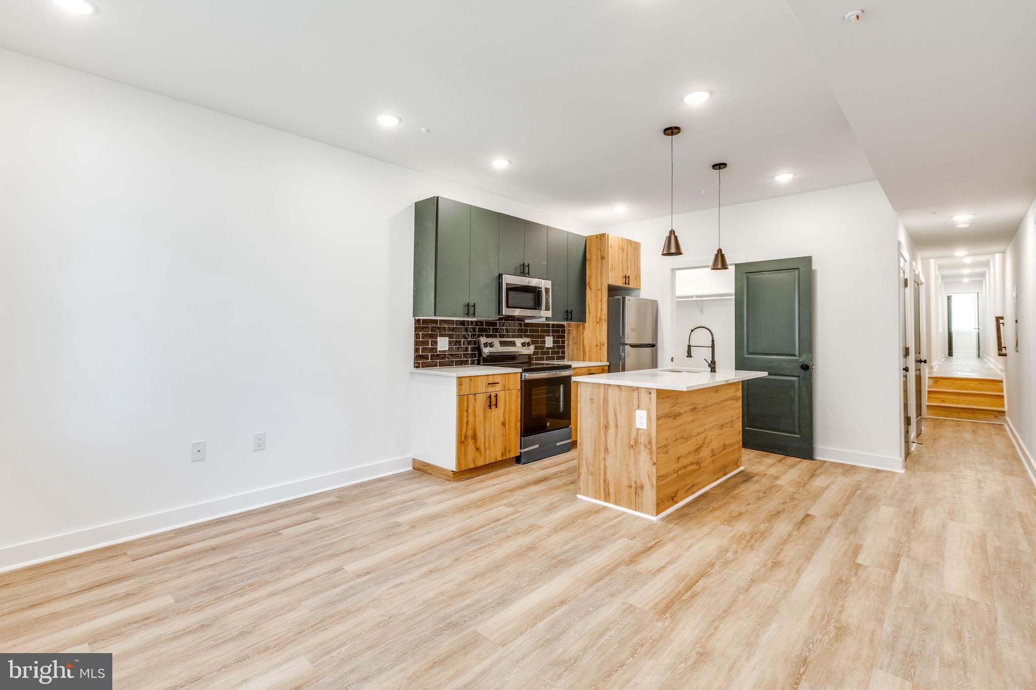 2348 N PARK AVENUE 3